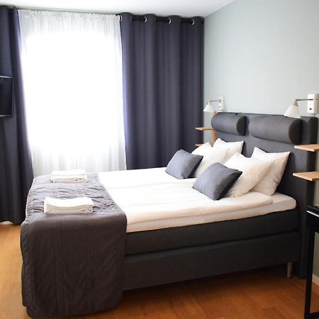 Hotell Gaestis Tierp Екстер'єр фото