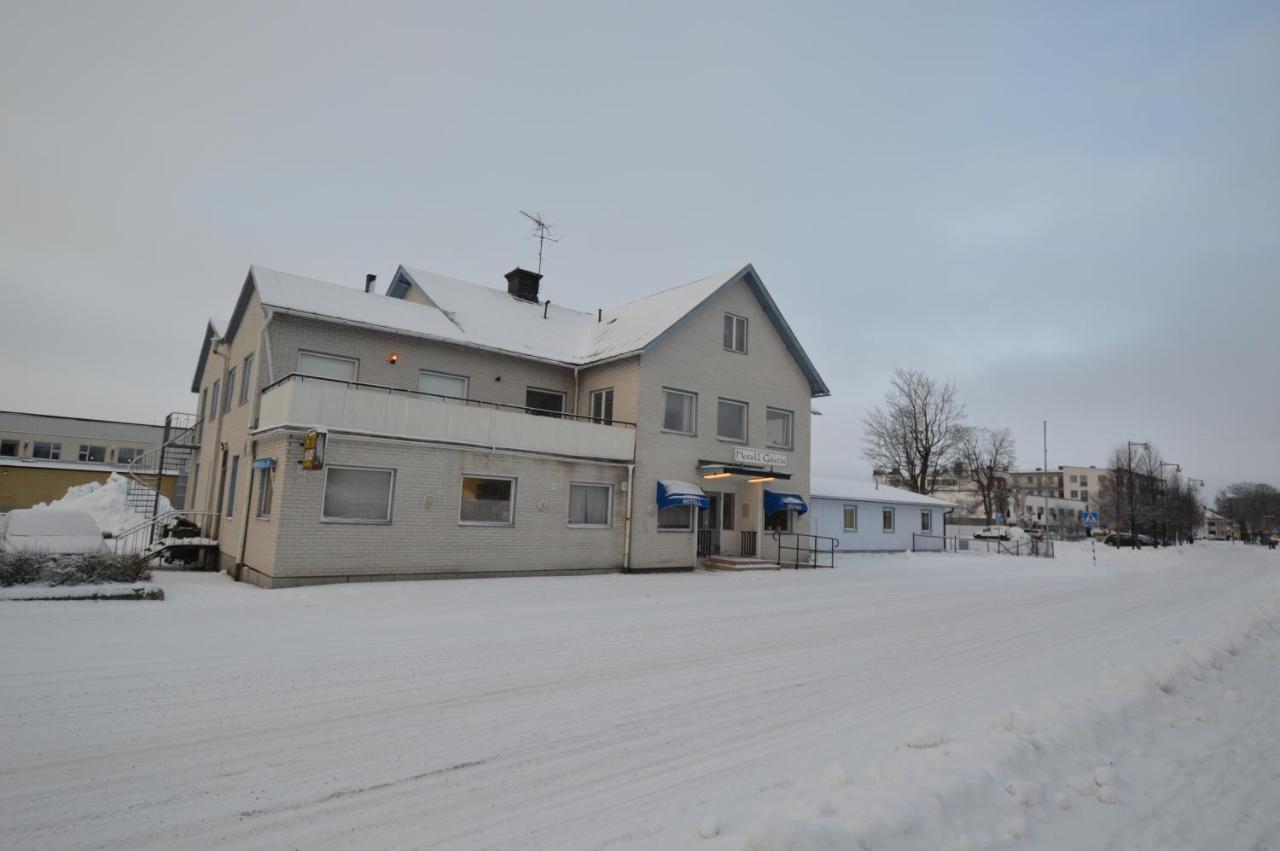 Hotell Gaestis Tierp Екстер'єр фото
