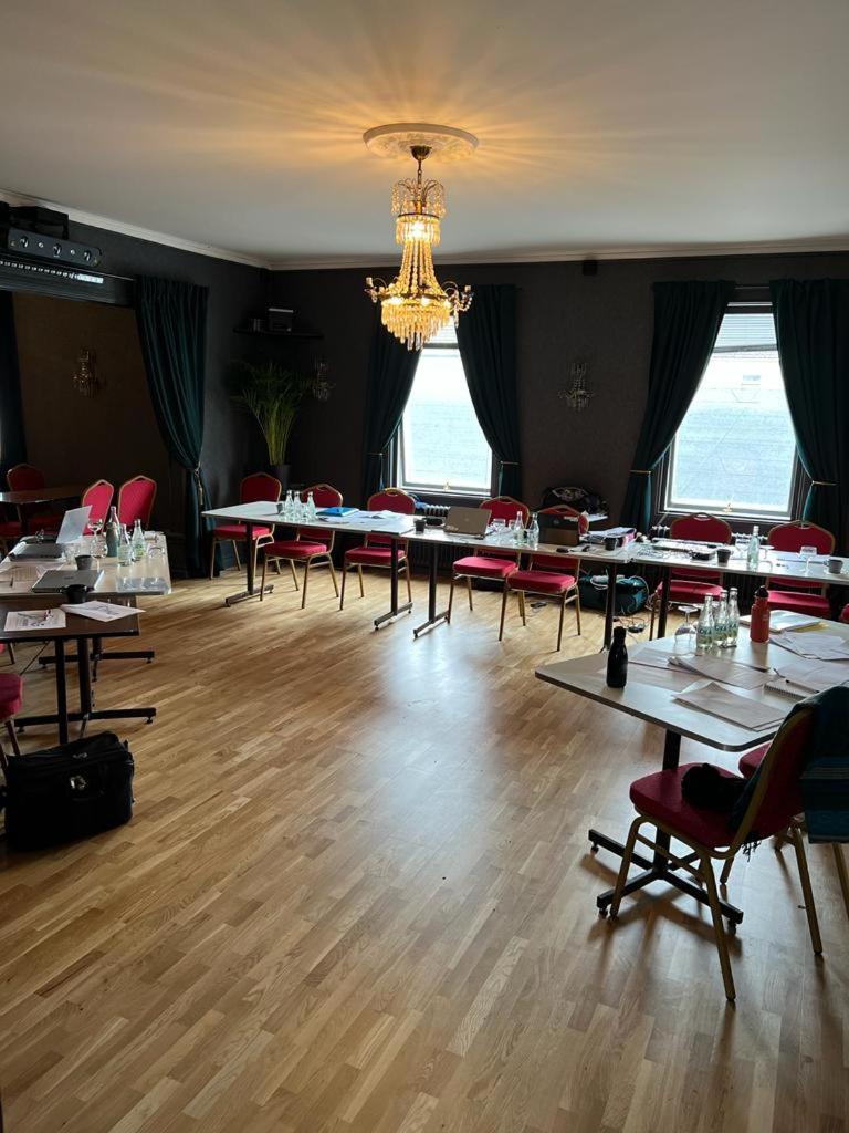 Hotell Gaestis Tierp Екстер'єр фото